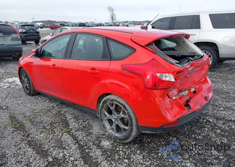 2014 Ford Focus Se z USA, uszkodzony, nr VIN 1FADP3K24EL143140